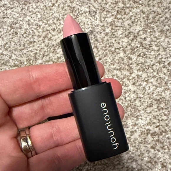 Younique Moodstruck Opulence Lipstick - Minted *new* - Picture 3 of 4